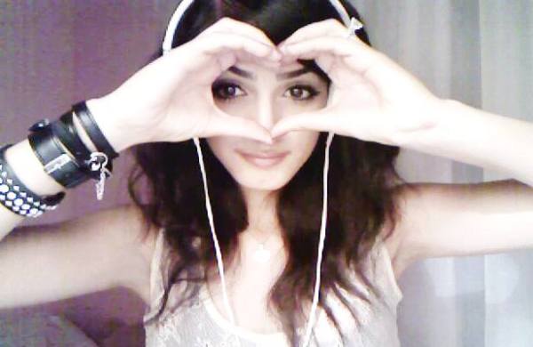 Anti illuminati Party Love Truth Symbol